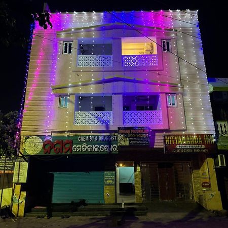 Nityananda Inn Puri Kültér fotó