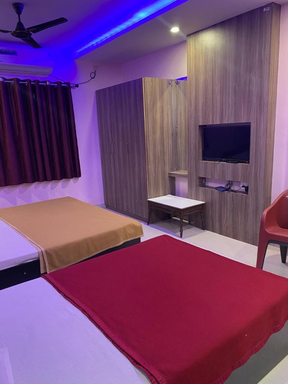 Nityananda Inn Puri Kültér fotó