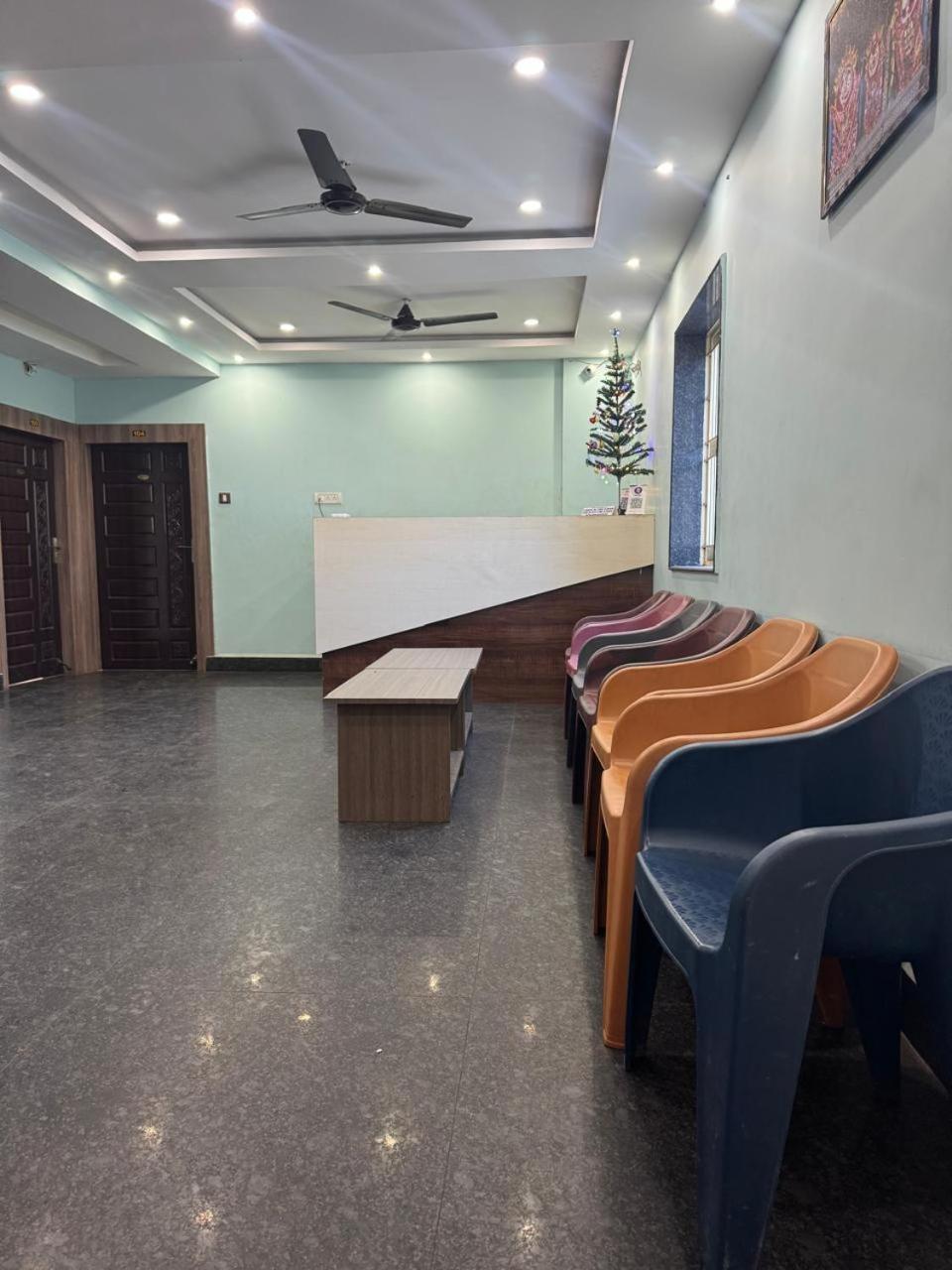 Nityananda Inn Puri Kültér fotó